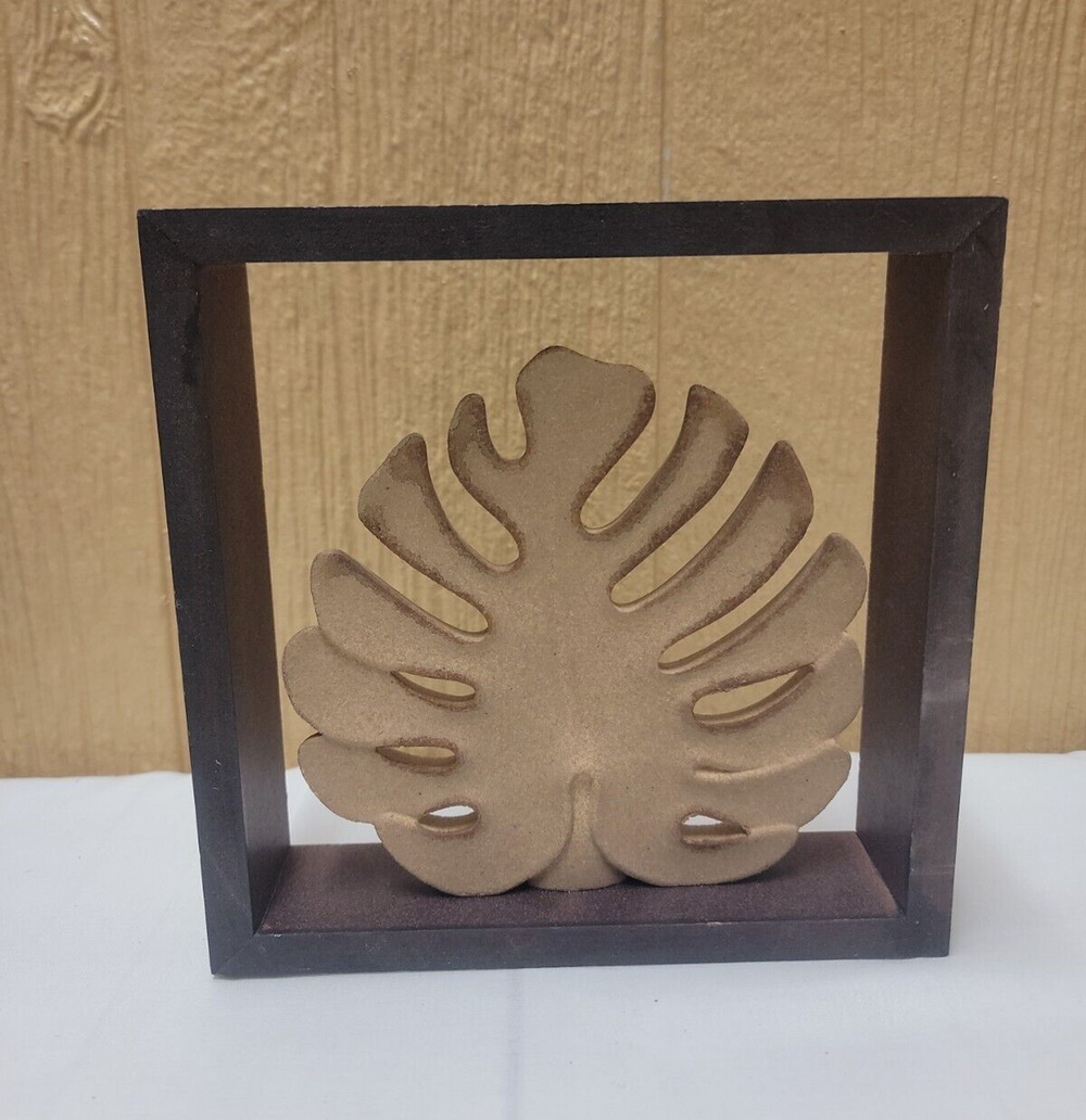 Sign of the Time Boxed Wooden Leaf Table Top Decor 7.5" x 7.5" x 1.5"